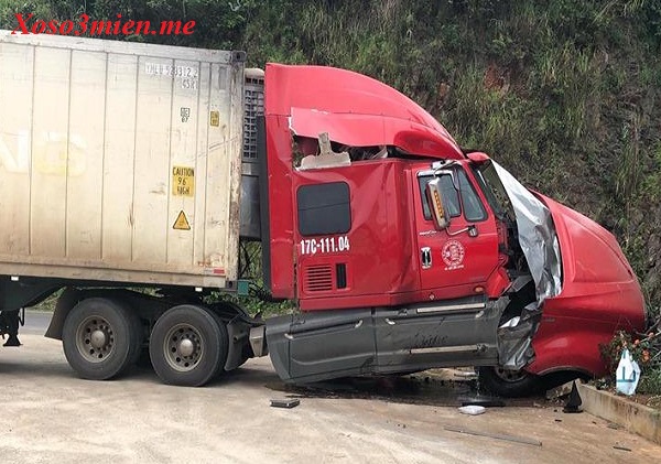 Sự nhanh trí của tài xế đã giúp giảm thiểu tai nạn thương tâm cho các phương tiện khác