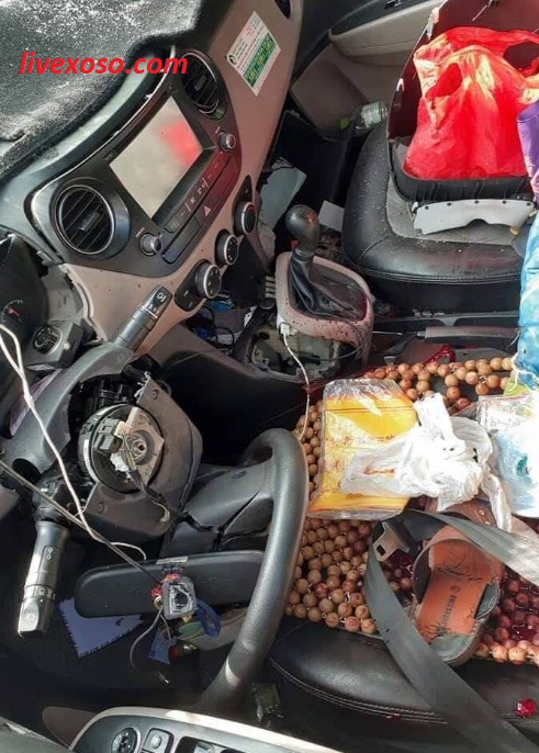 Va chạm với Container trong đêm, tài xế taxi tử vong thương tâm