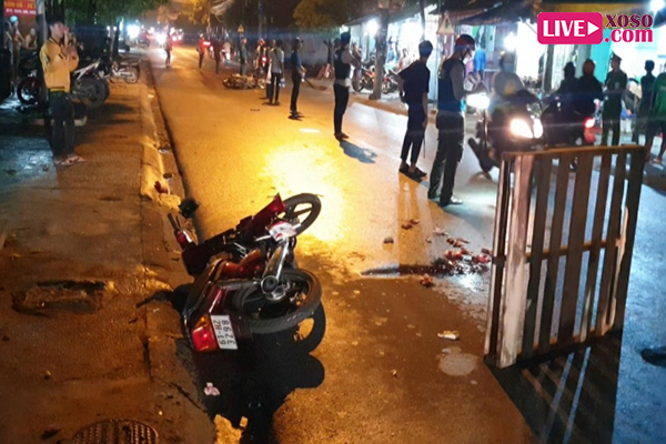 Hai xe máy đối đầu, cả 2 lái xe nhập viện trong tình trạng nguy kịch